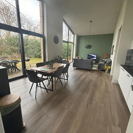Prázdninový dům Luxe Recreatiebungalow 31r Gelegen In Bosrijke Omgeving In Noord-brabant Waalre